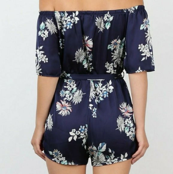 Blue Floral Romper off the shoulder - Picture 5 of 6